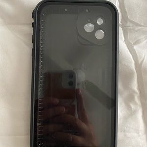 iPhone 11 life proof case